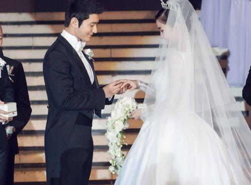 黄晓明婚礼上的明星,黄晓明豪华婚礼群星璀璨瞬间