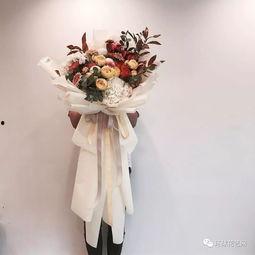 闪灯花束网红,网红现象背后的花艺潮流解析