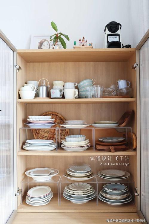 餐边柜女明星,揭秘女明星们的时尚收纳秘籍