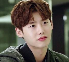 韩国明星中分头,中分造型下的明星魅力解析