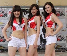 明星衣服滑脱事件